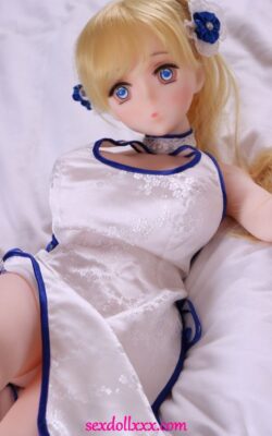 Japońska, pieprzona, gorąca lalka seksu Clarissa - Crysta