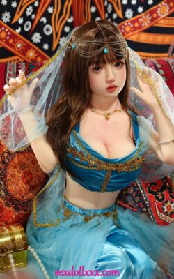 Muñeca sexual japonesa a precio asequible - Dorine