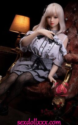 Bambola del sesso giapponese sexy con culo caldo - Raeann