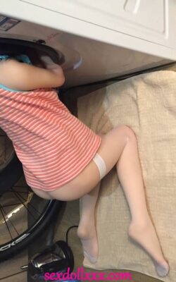 Female Has Sex With Young Doll - Nanine