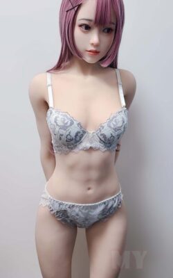 Japonská sexuální panenka cosplay porno - Marcia