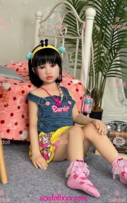 108cm Silicone Head Small Girl Sex Doll - Susann