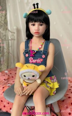 108cm Silicone Head Small Girl Sex Doll - Susann