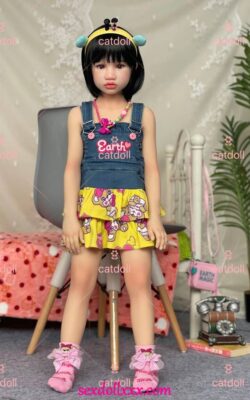 108cm Silicone Head Small Girl Sex Doll - Susann