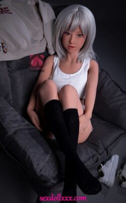 Jessica Ryan Sex mit Momo Doll - Ralina