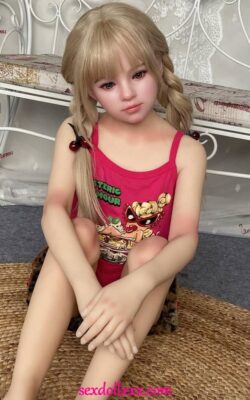 Andere Sexpuppen wie Real Doll - Malkah