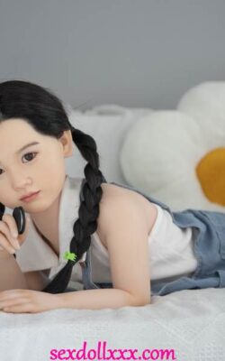 Süße realistische Sexpuppe aus Japan - Ivonne