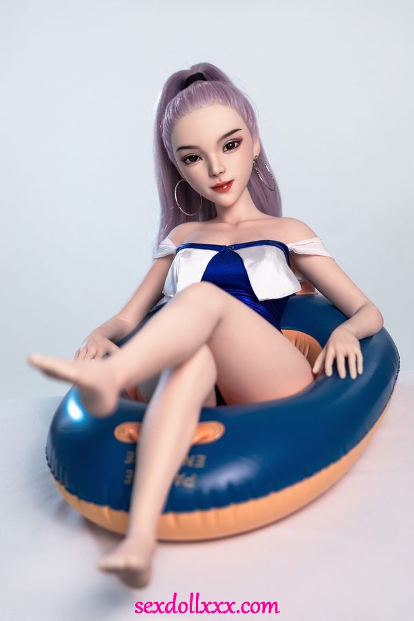 crie-uma-boneca-sexual-zGp35t23