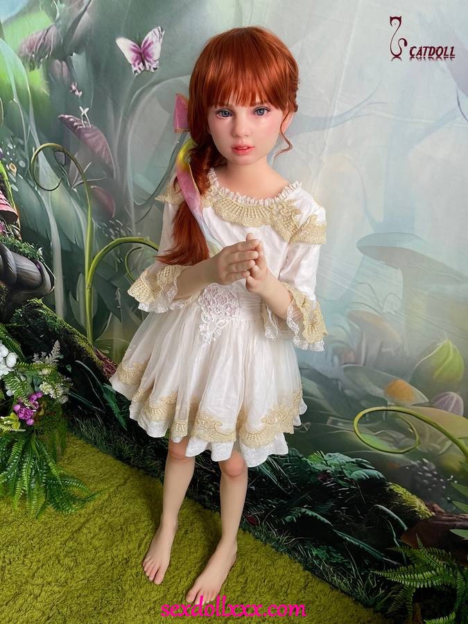 tiffani-sex-bábika-cPg85z8