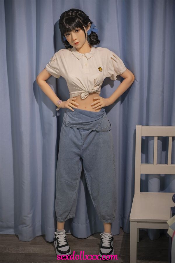 guy-sex-with-doll-mCi62n18