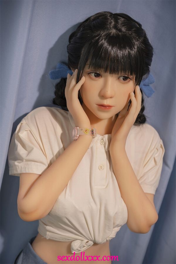 guy-sex-with-doll-mCi62n19