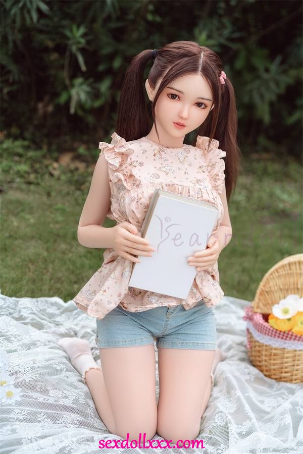 kiki-777-doll-sex-oLb98y13