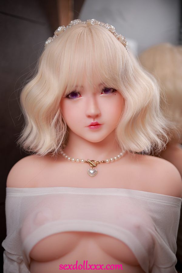 levi-sex-doll-tZm01x19