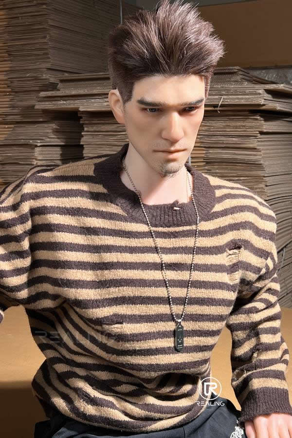 marta-sex-doll-jSc18f7-600x900