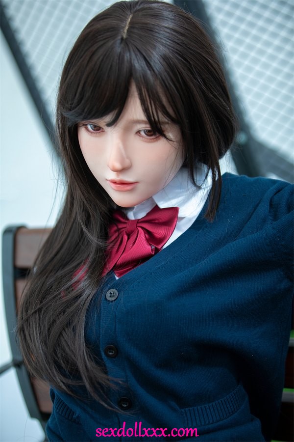 real-dolls-stock-b7hn1