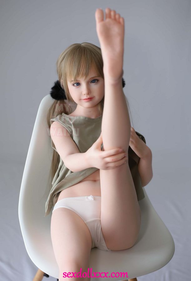 sex-doll-nude-gif-zSr47e10