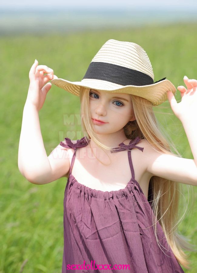 sex-doll-nude-gif-zSr47e14