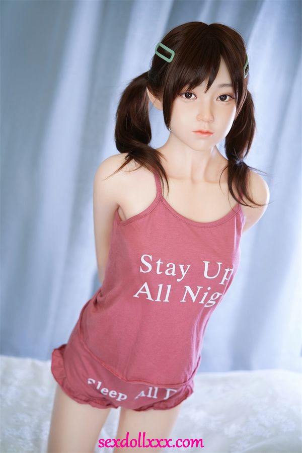 sex-doll-porn-pic-rJz88u16