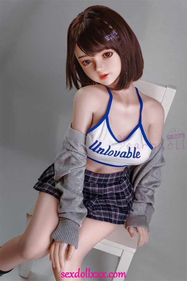 sex-doll-thighjob-bDb35q12