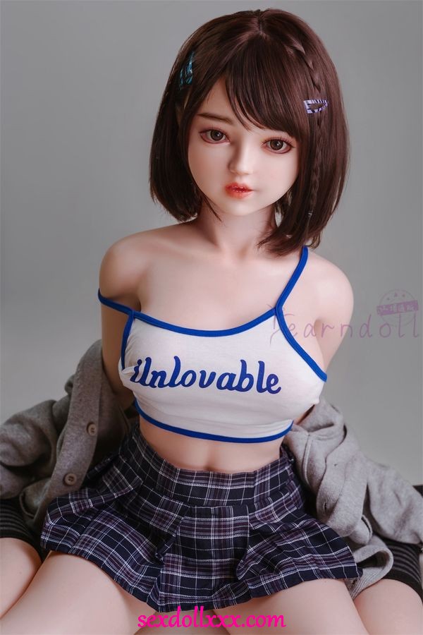 sex-doll-thighjob-bDb35q17