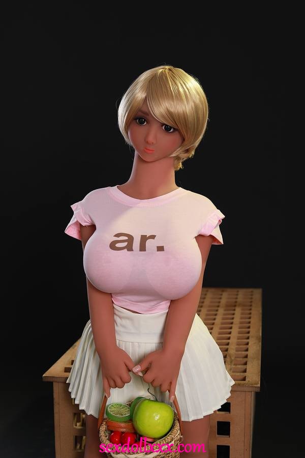 sex-with-doll-men-bAg82w8