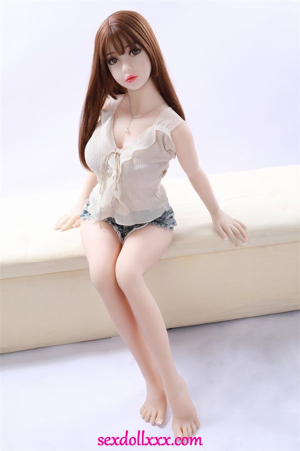 sheng-yi-sex-doll-dQs56v8