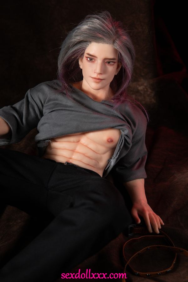 small-boy-doll-u7xiu22