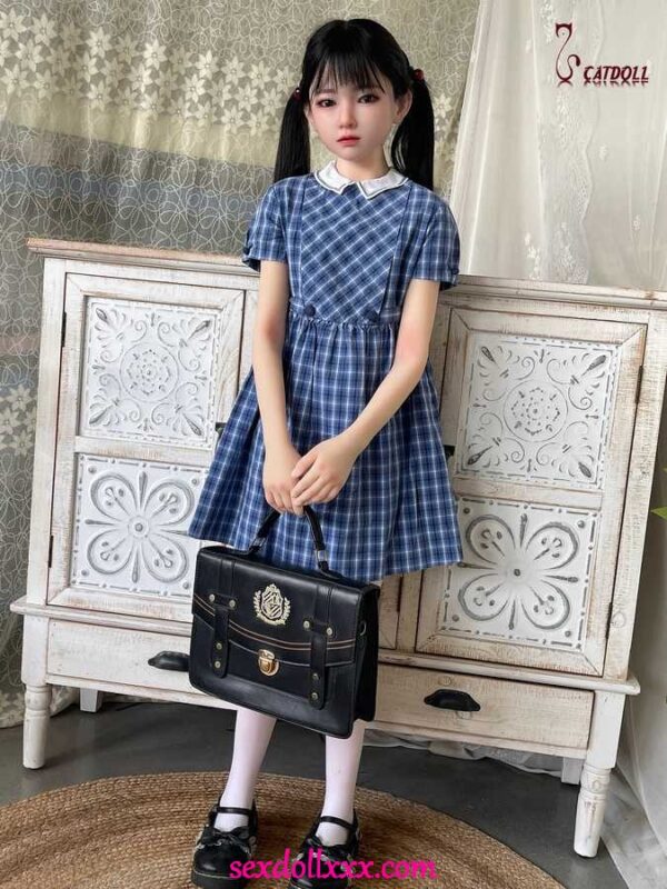 spencers-sex-doll-xWi26z24 spencers-sex-doll-xWi26z24