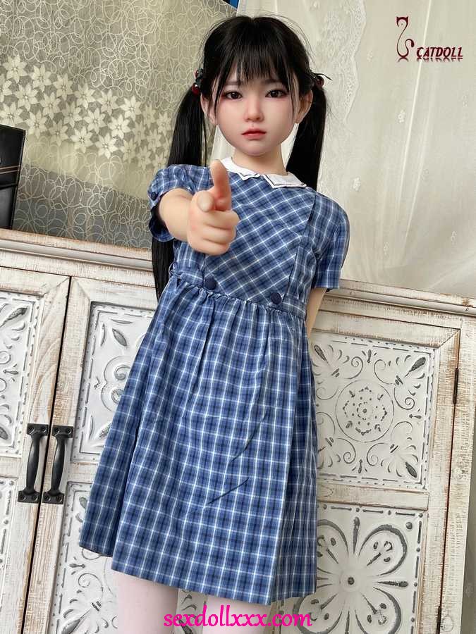 spencers-sex-doll-xWi26z3