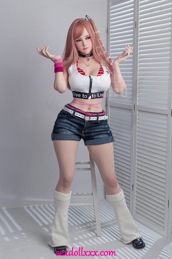 doll-to-china-sex-sYh61d8