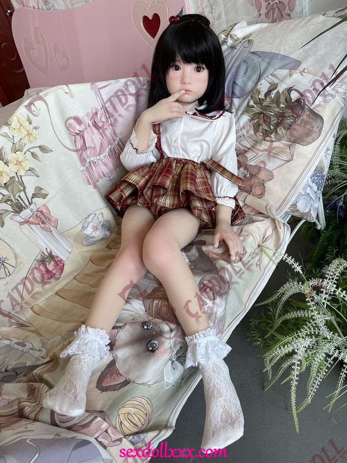 real-doll-sex-vid-yHl28k2