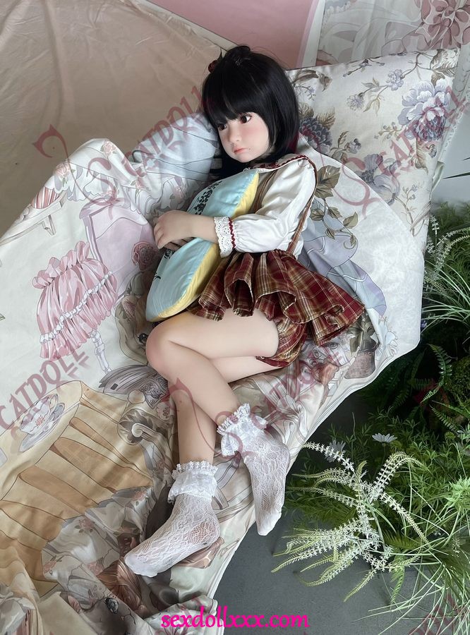 real-doll-sex-vid-yHl28k8